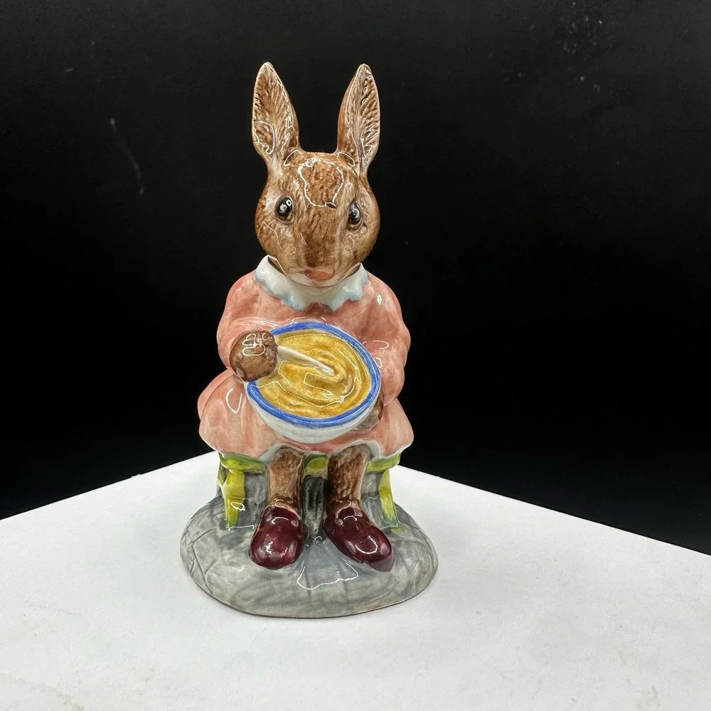 Bunnykins Royal Doulton Buntie Helping Mother 1972 DB2 Vintage Collectibles